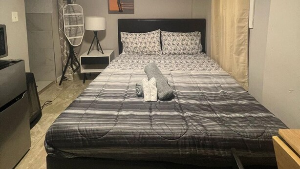 Unclassified image, 1 of 33, button - Emory guest room, sleeps 2 (Atlanta)