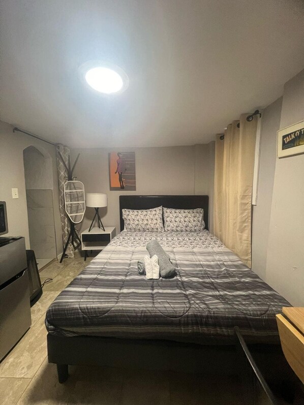 1 bedroom, WiFi, bed sheets - Emory guest room, sleeps 2 (Atlanta)