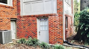 Exterior detail - Emory guest room, sleeps 2 (Atlanta)