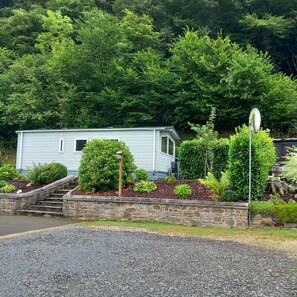 Property grounds - Fully furnished chalet for 4 people (Ahrbrück)