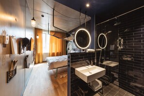 Double Room | Premium bedding, in-room safe, free WiFi, bed sheets - Superbude Wien Prater (Vienna)