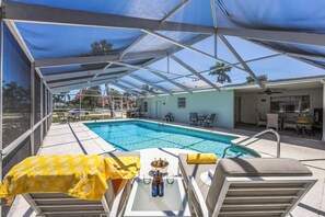 A heated pool - Home on Water | Pool/Lanai Kitchen/Walk to Beach (Marco Island)