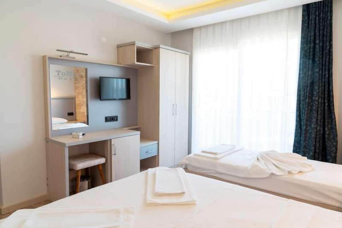Chambre Triple | Minibar, Wi-Fi gratuit