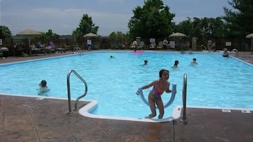 Condo, 2 Bedrooms | Pool