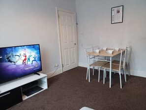 Comfort House | Dining room