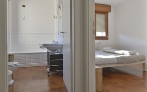 Apartment | Badezimmer