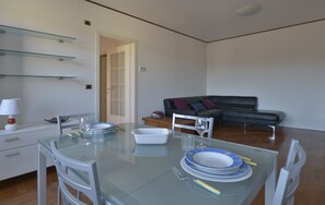 Appartement | Dineren op de kamer