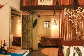 小木屋 | 獨特設計、隔音、免費 Wi-Fi、床單