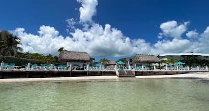 Beachside Unit 14 - Key Colony