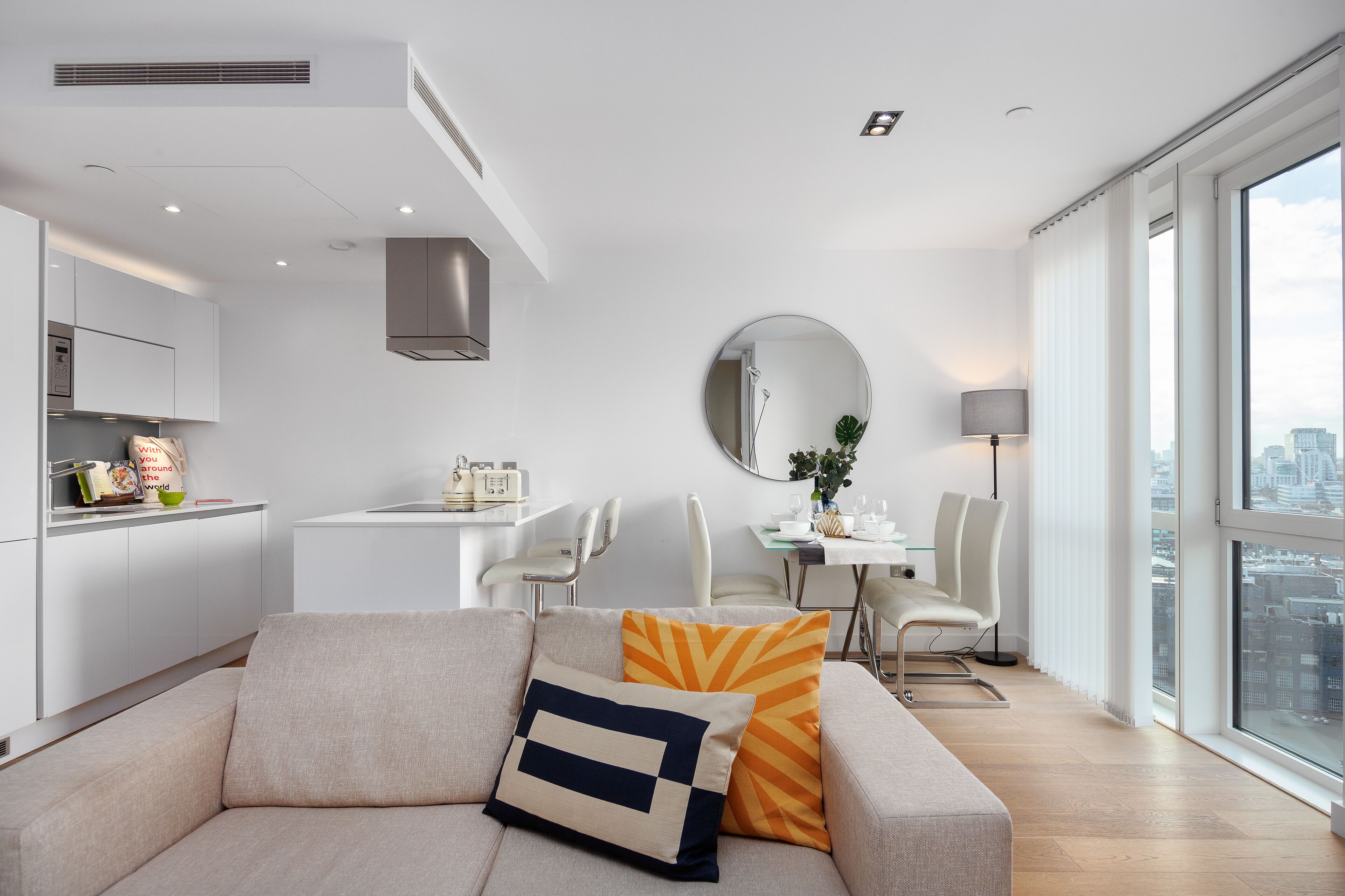 Télévision à écran plat