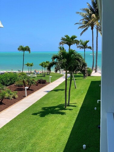 Beachside Unit 34 - Key Colony