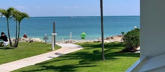 Beachside Unit 29 - Key Colony