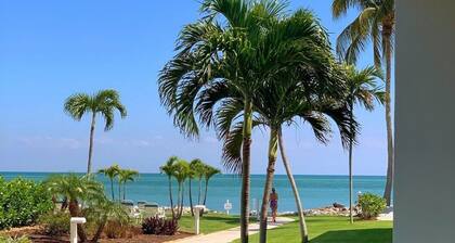 Beachside Unit 25 - Key Colony