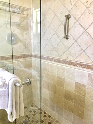 Hair dryer, towels - Beachside Unit 25 - Key Colony (Key Colony Beach)