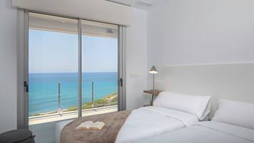 Een kluis op de kamer, individueel gedecoreerd, individueel gemeubileerd