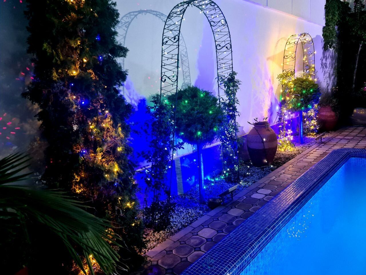 室内游泳池，室外游泳池