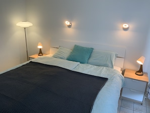 1 bedroom, in-room safe, iron/ironing board, free WiFi