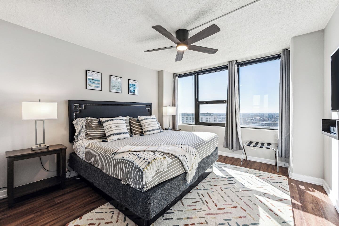 書桌、熨斗/熨衫板、可攜式嬰兒床、免費 Wi-Fi