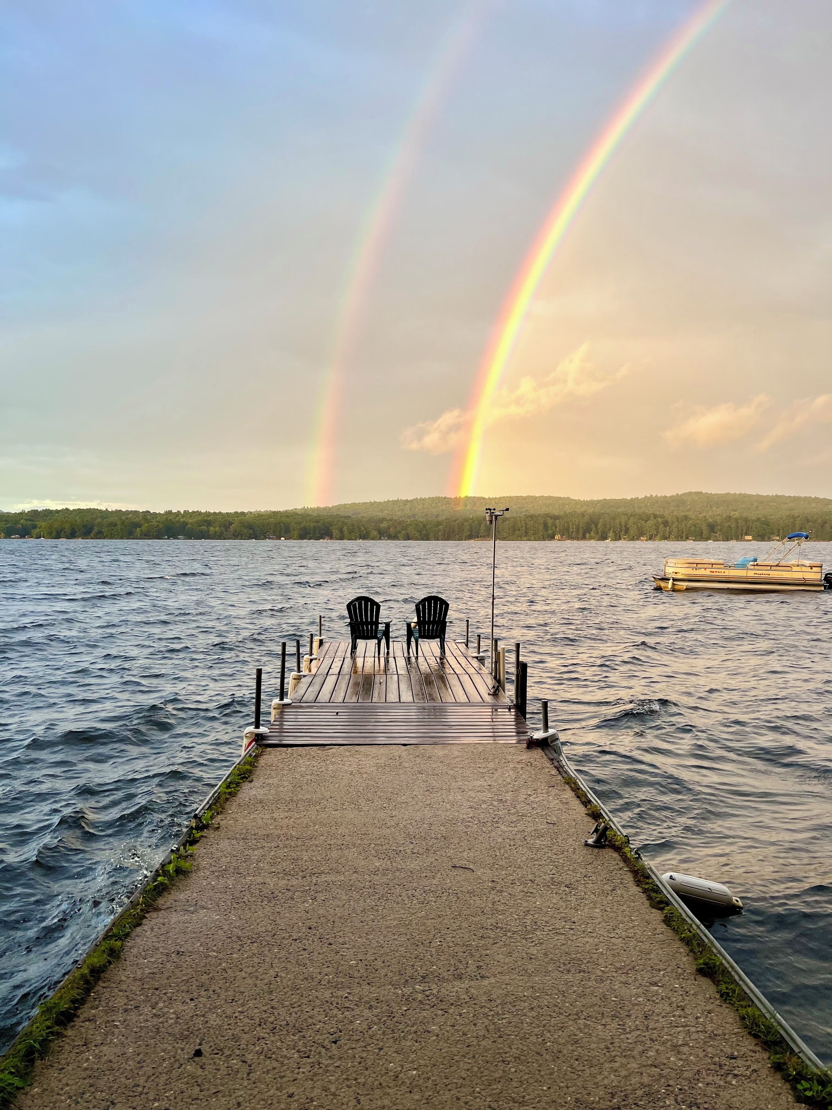 Lake Front Home on Long Lake with Beautiful Views of Mountains!