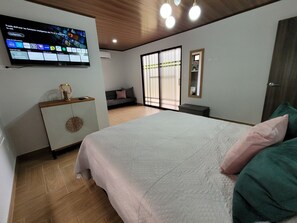 3 sovrum, strykjärn/strykbräda, gratis wi-fi och sängkläder