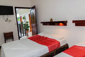 高級寝具、羽毛の掛け布団、アイロン / アイロン台、WiFi (無料)