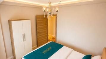 Apartment, 2 Bedrooms, Garden View | Premium bedding, individually furnished, desk, soundproofing
