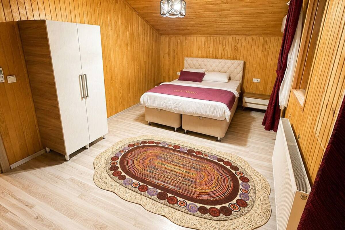 Penthouse, 2 Bedrooms, Lake View | Premium bedding, desk, soundproofing, WiFi (free)