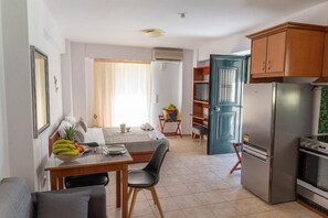 Interior - CAMARA STUDIO B  (Chania)