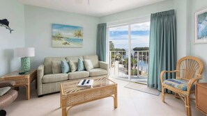 Smart TV, DVD player, books, offices - Marina & Ocean Front Suite 5202 (Tavernier)