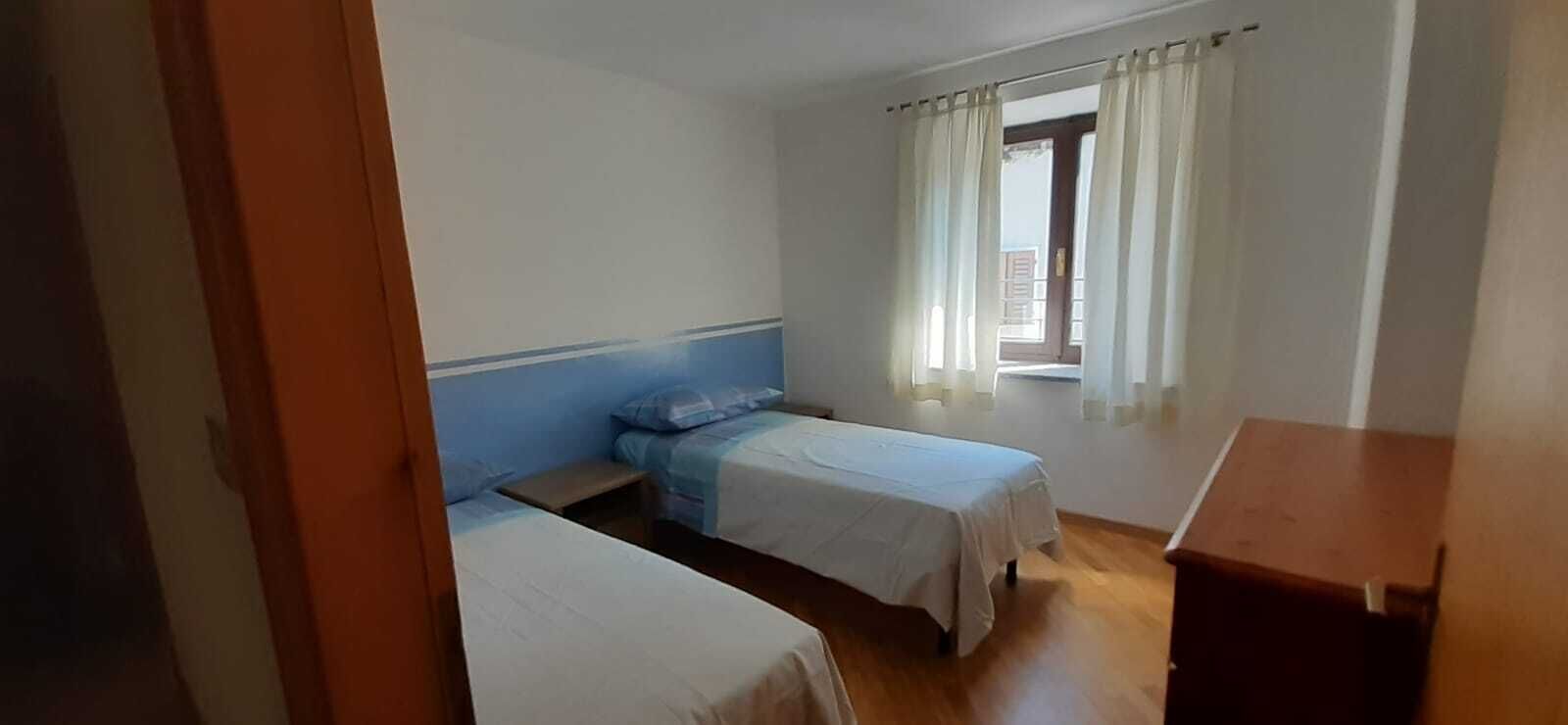 2 bedrooms, in-room safe, iron/ironing board, free WiFi