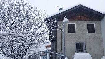 Esterni