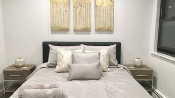5 bedrooms, iron/ironing board, WiFi, bed sheets