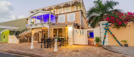 Fachada da propriedade