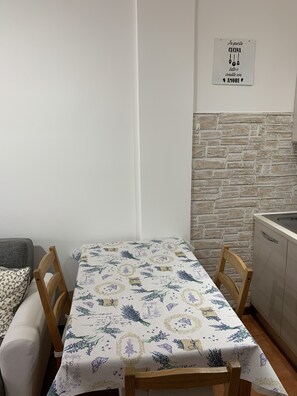 Traditional-Apartment | Eigene Küche