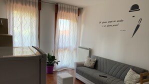 Uklassifisert bilde, 3 av 13, knapp