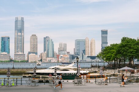 Sonder Battery Park - Image 69