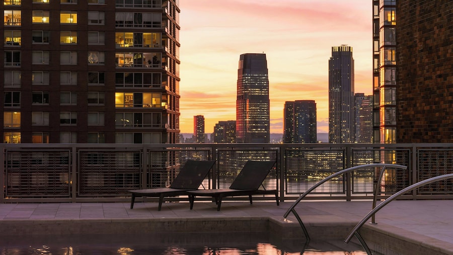 Sonder by Marriott Bonvoy Battery Park Apartments Financial District