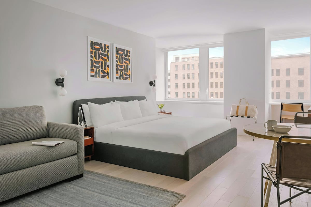 3 bedrooms, premium bedding, individually furnished, laptop workspace