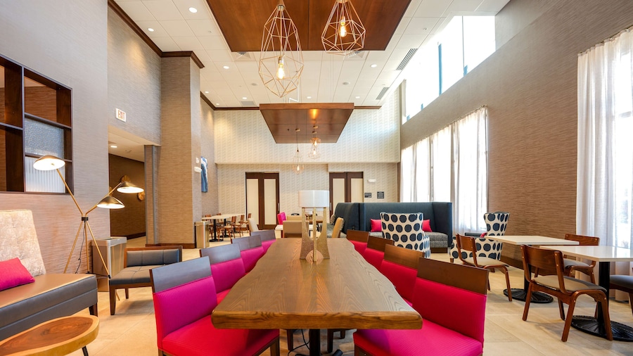 Hampton Inn & Suites Aurora South Denver