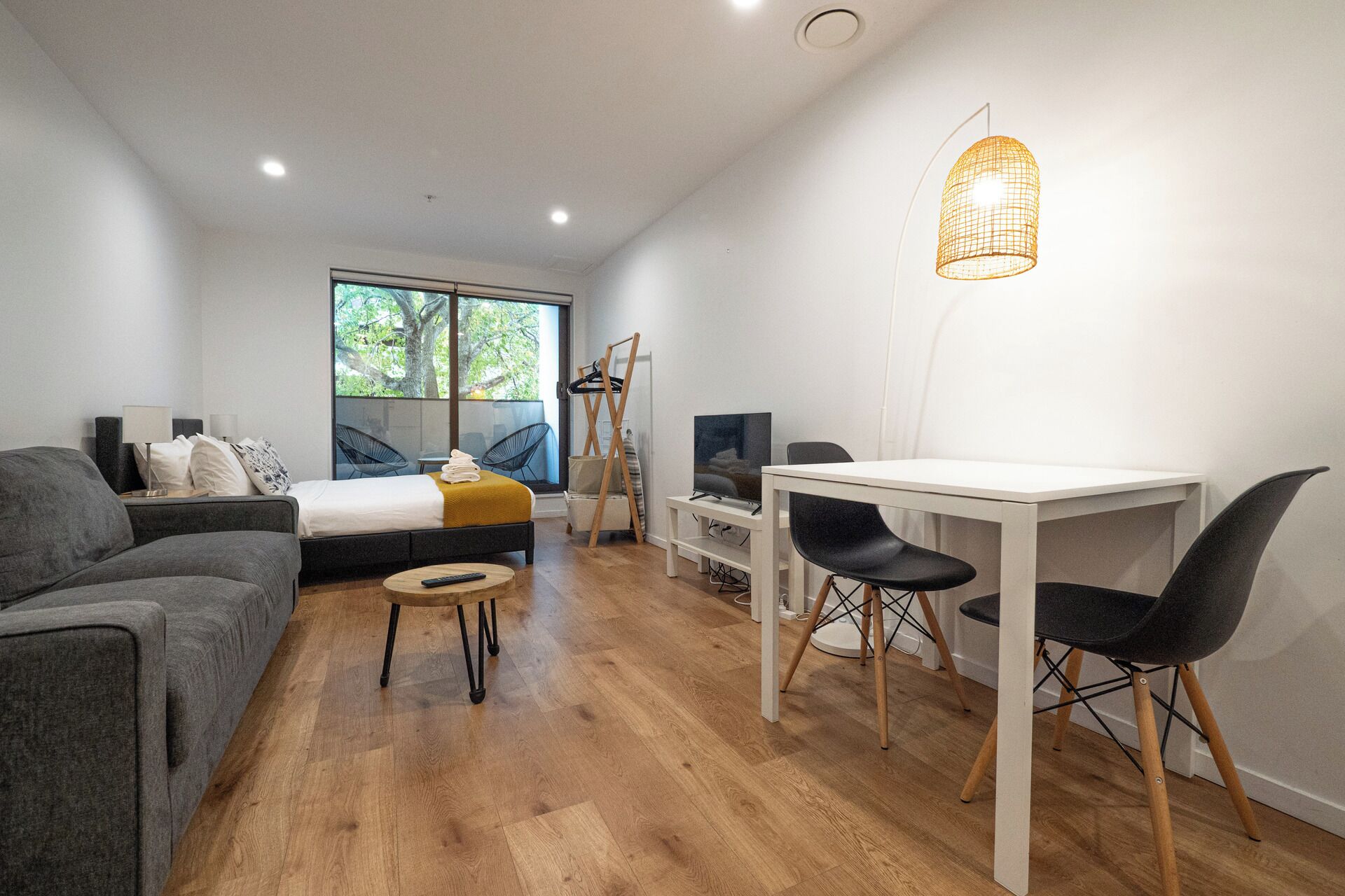 1 bedroom, iron/ironing board, Internet, bed sheets