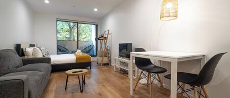1 bedroom, iron/ironing board, Internet, bed sheets