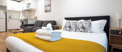 1 chambre, fer et planche à repasser, accès Internet, draps fournis
