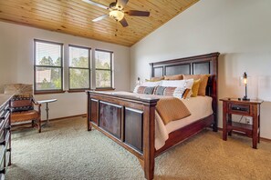 3 bedrooms, iron/ironing board, Internet, bed sheets - Hike & Explore: Show Low Gem w/ Deck & Grill! (Show Low)