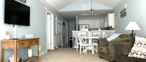 Smart-TV, DVD-Player, Bücher