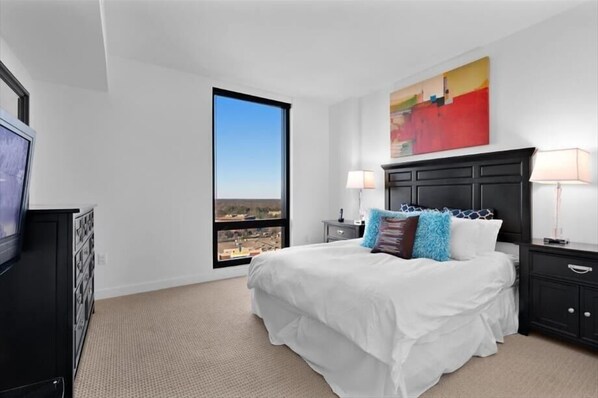 2 bedrooms, desk, iron/ironing board, free WiFi