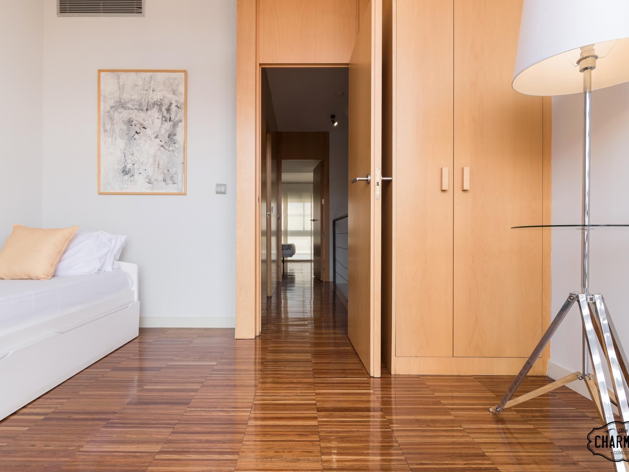 2 chambres, fer et planche à repasser, accès Internet, draps fournis