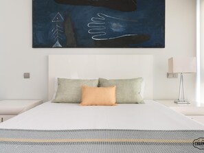 2 chambres, fer et planche à repasser, accès à Internet, literie fournie