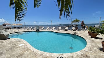 Outdoor pool, a heated pool