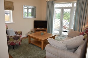 Living room - 2-bed Cottage - Sleeps4 - Garden - Bbq (Alfreton)