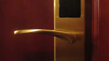 Soundproofing, free WiFi, bed sheets